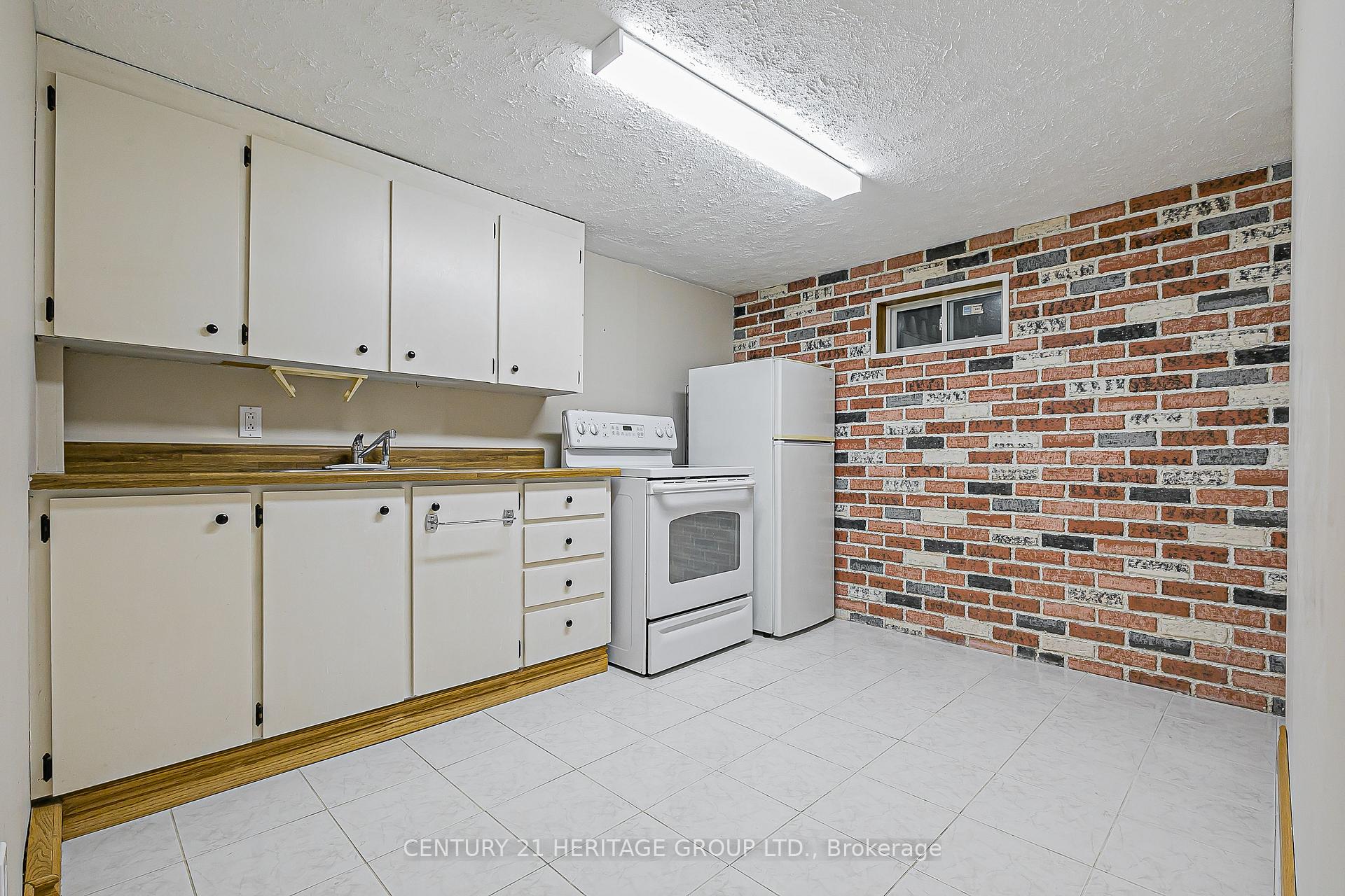 Photo 33 of 26 Knowles Crescent, Aurora, Aurora Highlands — HOMEH