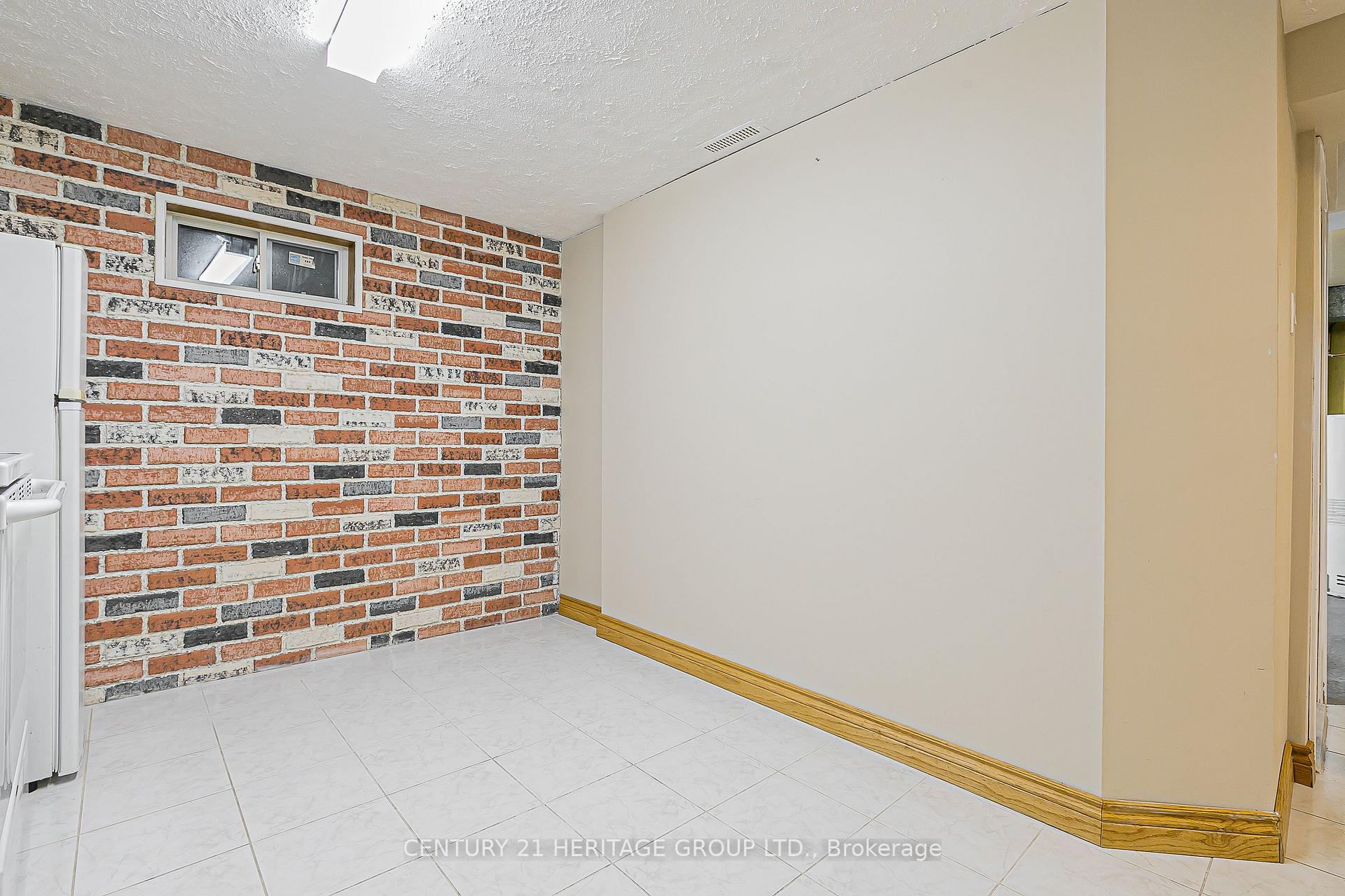 Photo 27 of 26 Knowles Crescent, Aurora, Aurora Highlands — HOMEH