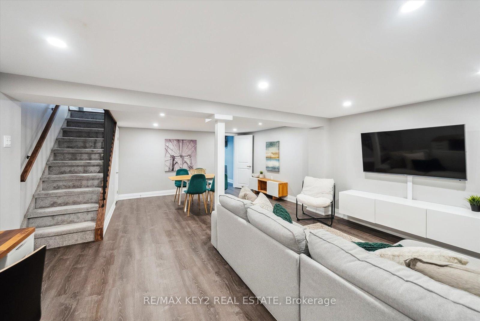 Photo 22 of 710A Krosno Boulevard, Pickering, Bay Ridges — HOMEH