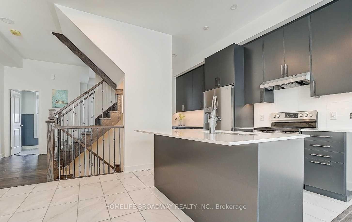Photo 4 of 34 Brunet Drive, Vaughan, Vellore Village — HOMEH
