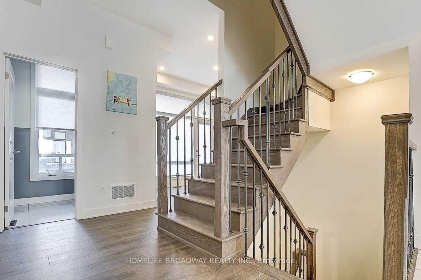 Photo 7 of 34 Brunet Drive, Vaughan, Vellore Village — HOMEH