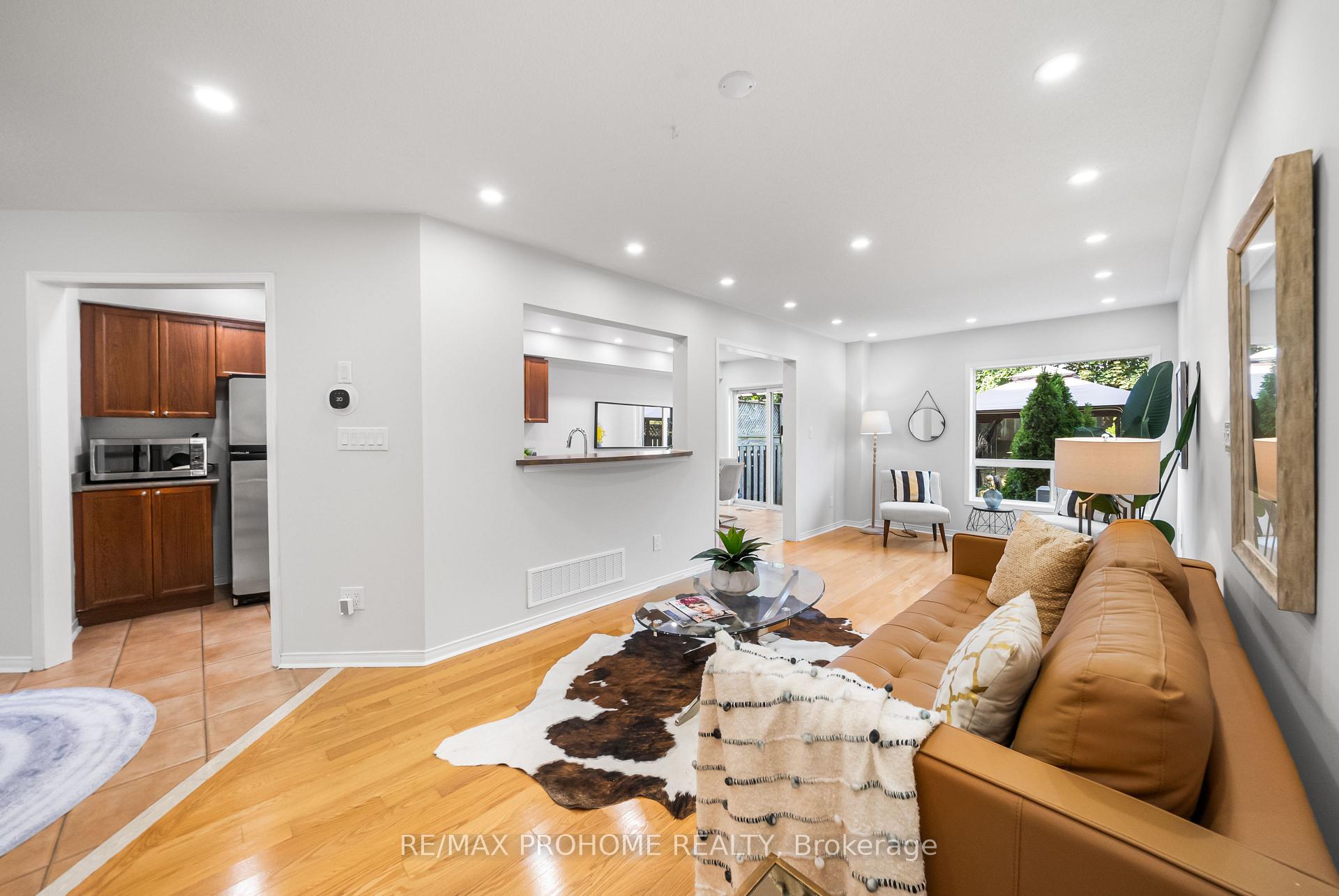 Photo 6 of 144 Deepspring Crescent, Vaughan, Vellore Village — HOMEH
