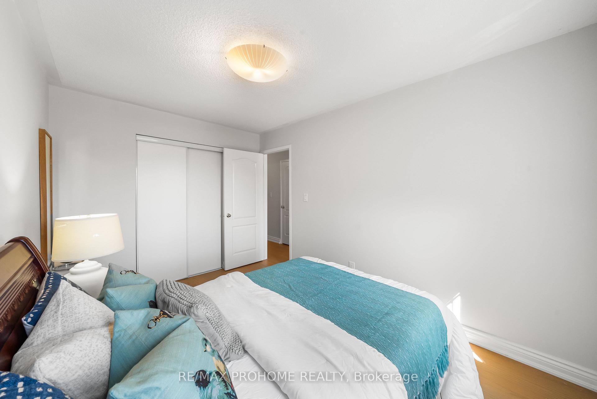 Photo 23 of 144 Deepspring Crescent, Vaughan, Vellore Village — HOMEH