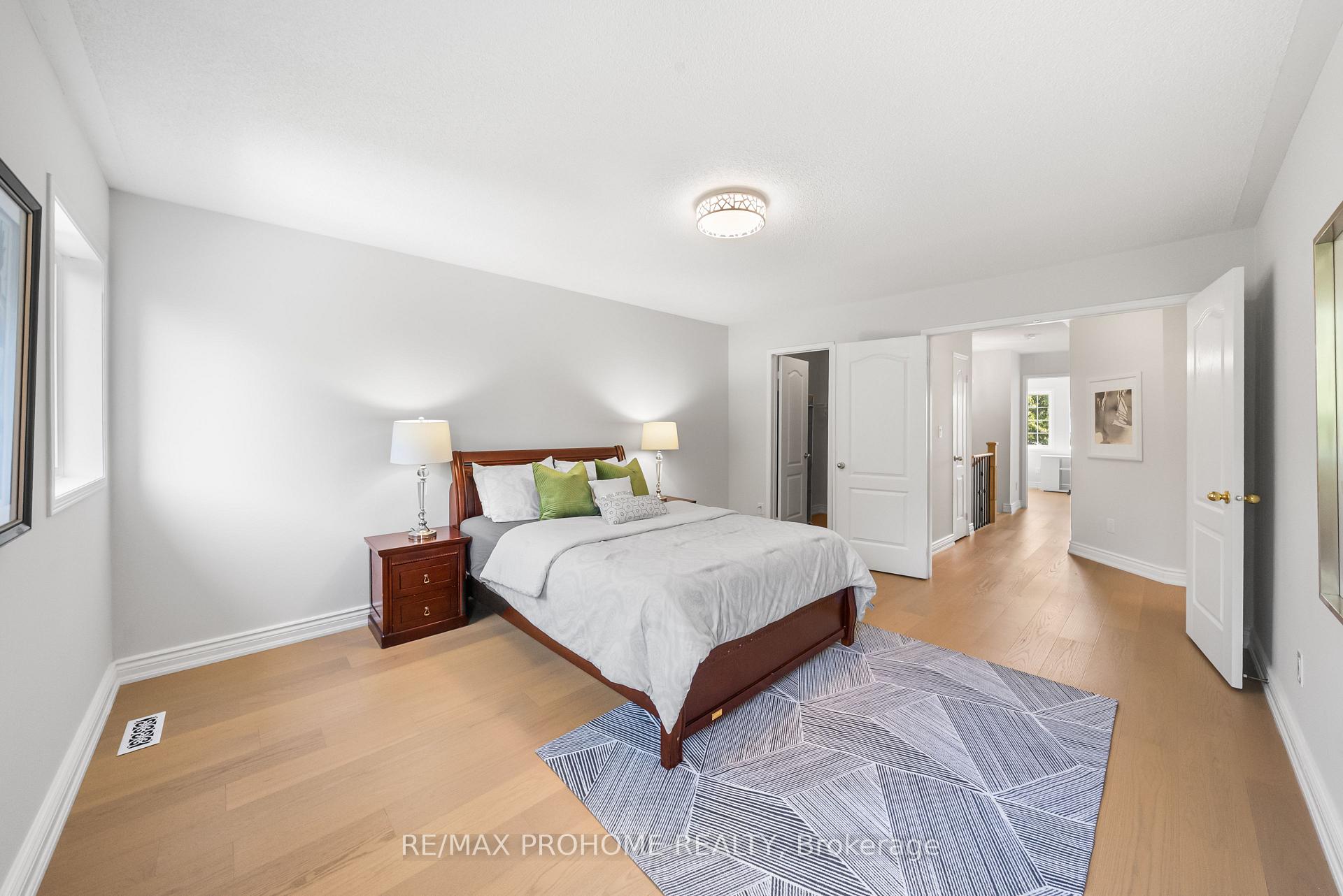 Photo 25 of 144 Deepspring Crescent, Vaughan, Vellore Village — HOMEH