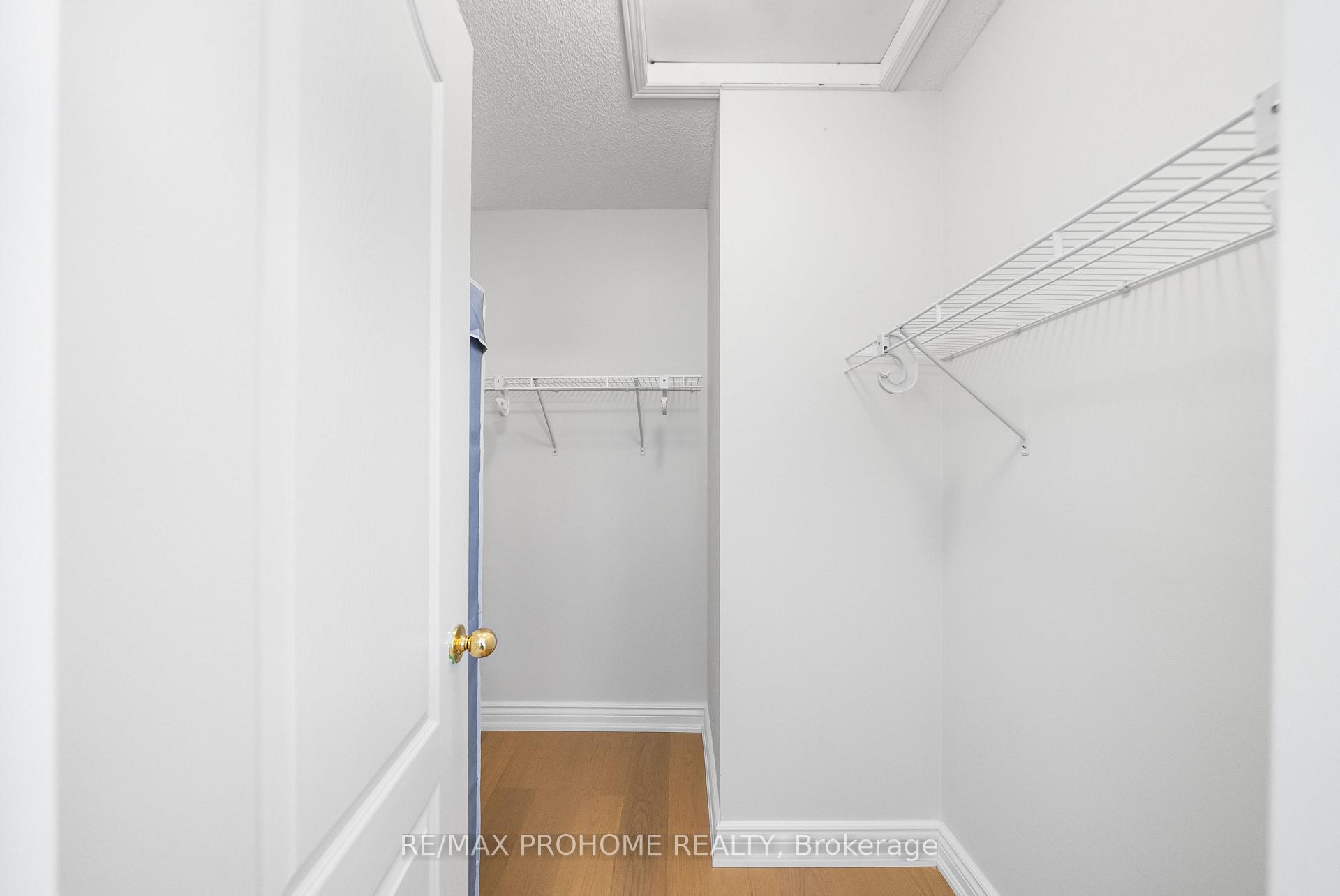Photo 28 of 144 Deepspring Crescent, Vaughan, Vellore Village — HOMEH