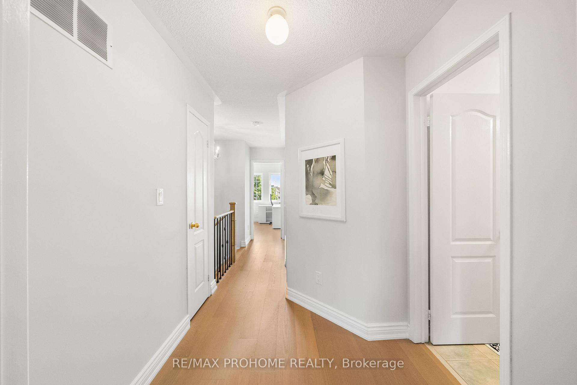Photo 30 of 144 Deepspring Crescent, Vaughan, Vellore Village — HOMEH