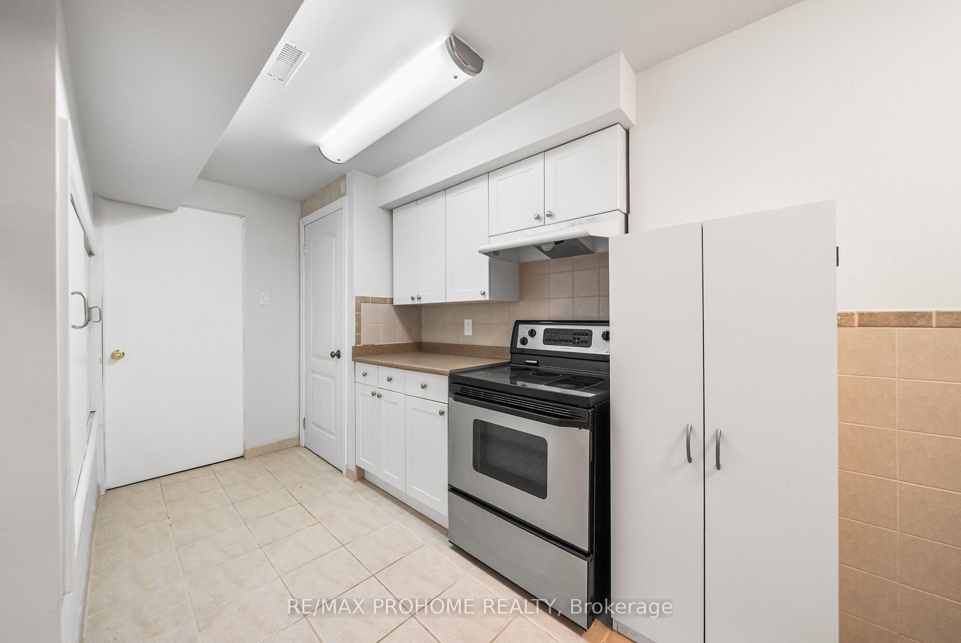 Photo 37 of 144 Deepspring Crescent, Vaughan, Vellore Village — HOMEH