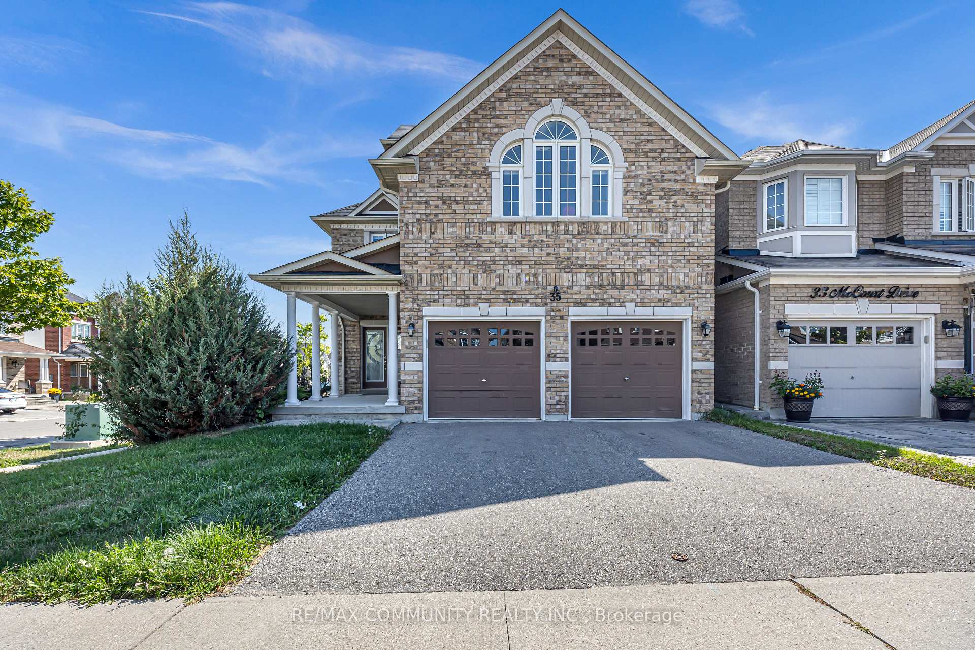 Photo 1 of 35 McCourt Drive, Ajax, South East — HOMEH