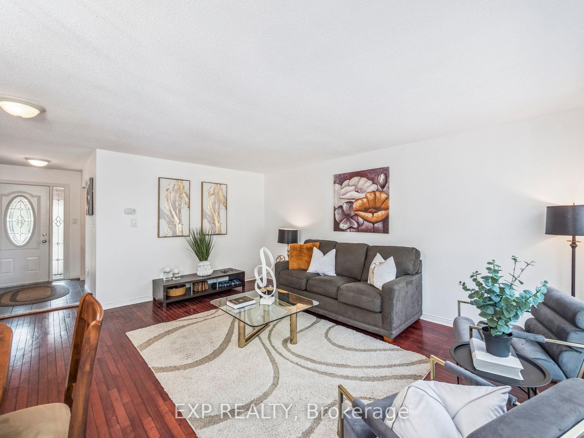 Photo 9 of 49 Ashcroft Court, Vaughan, East Woodbridge — HOMEH