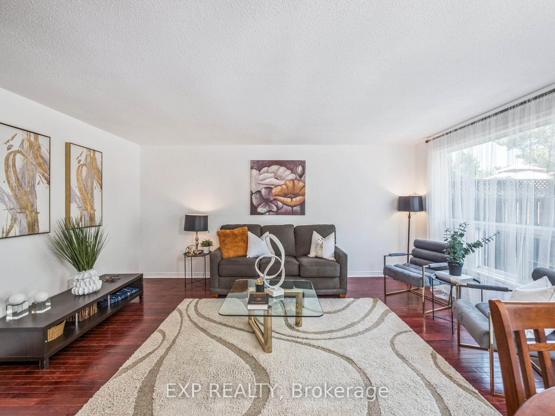 Photo 10 of 49 Ashcroft Court, Vaughan, East Woodbridge — HOMEH
