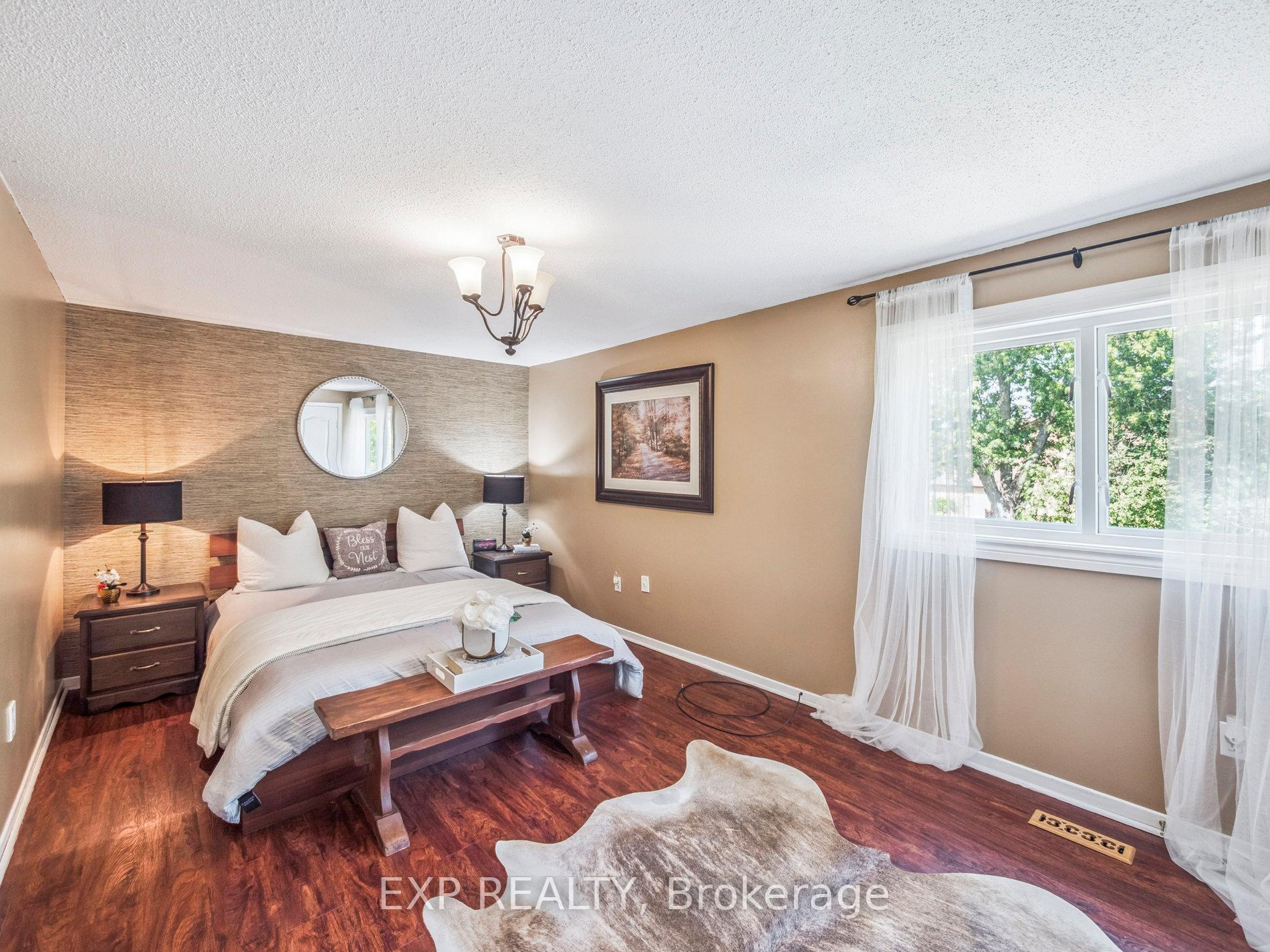 Photo 13 of 49 Ashcroft Court, Vaughan, East Woodbridge — HOMEH