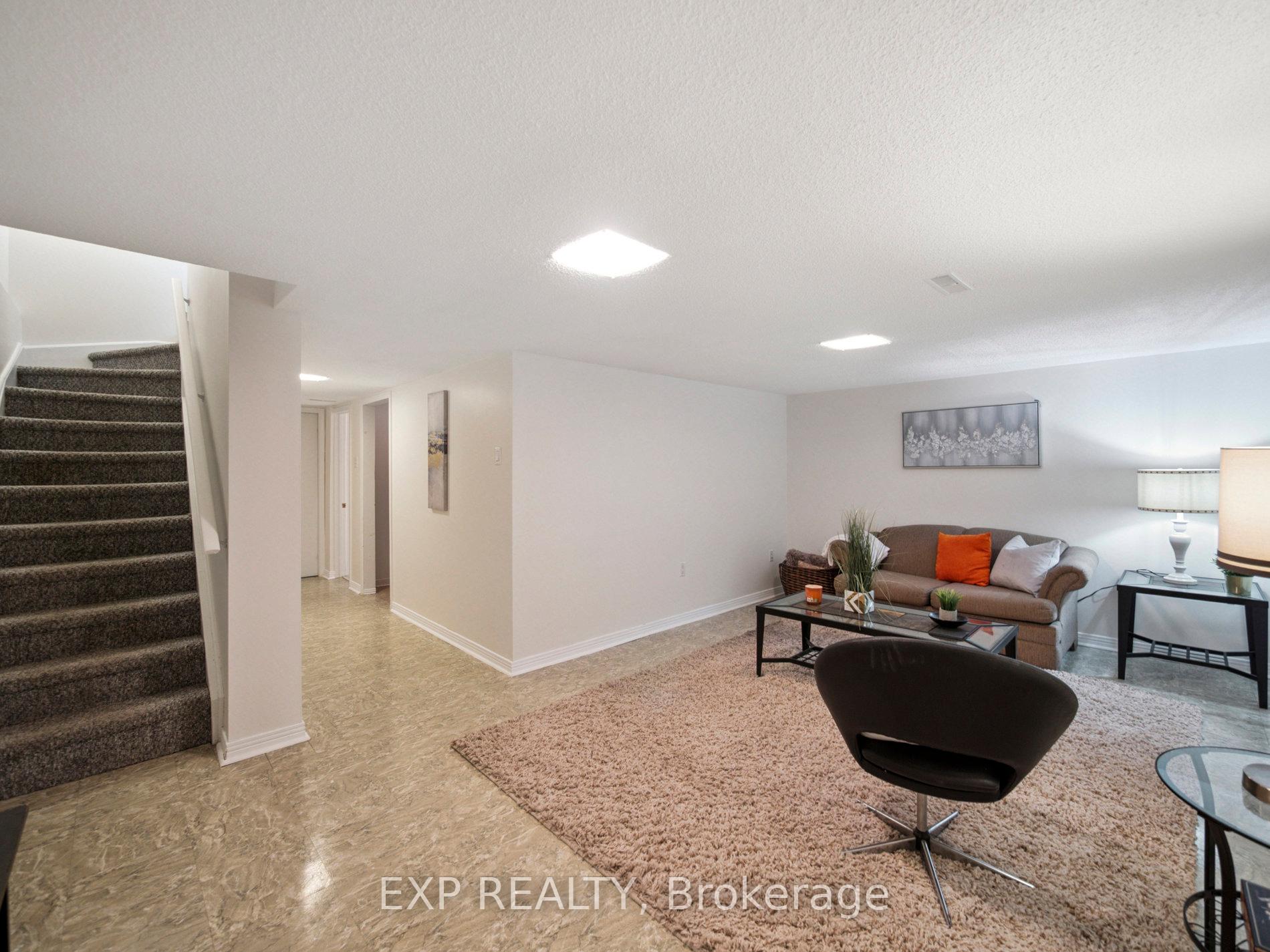 Photo 18 of 49 Ashcroft Court, Vaughan, East Woodbridge — HOMEH