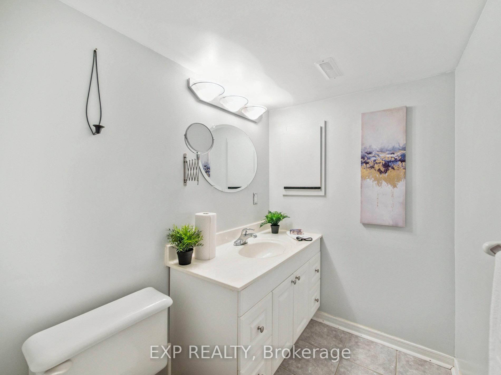 Photo 20 of 49 Ashcroft Court, Vaughan, East Woodbridge — HOMEH