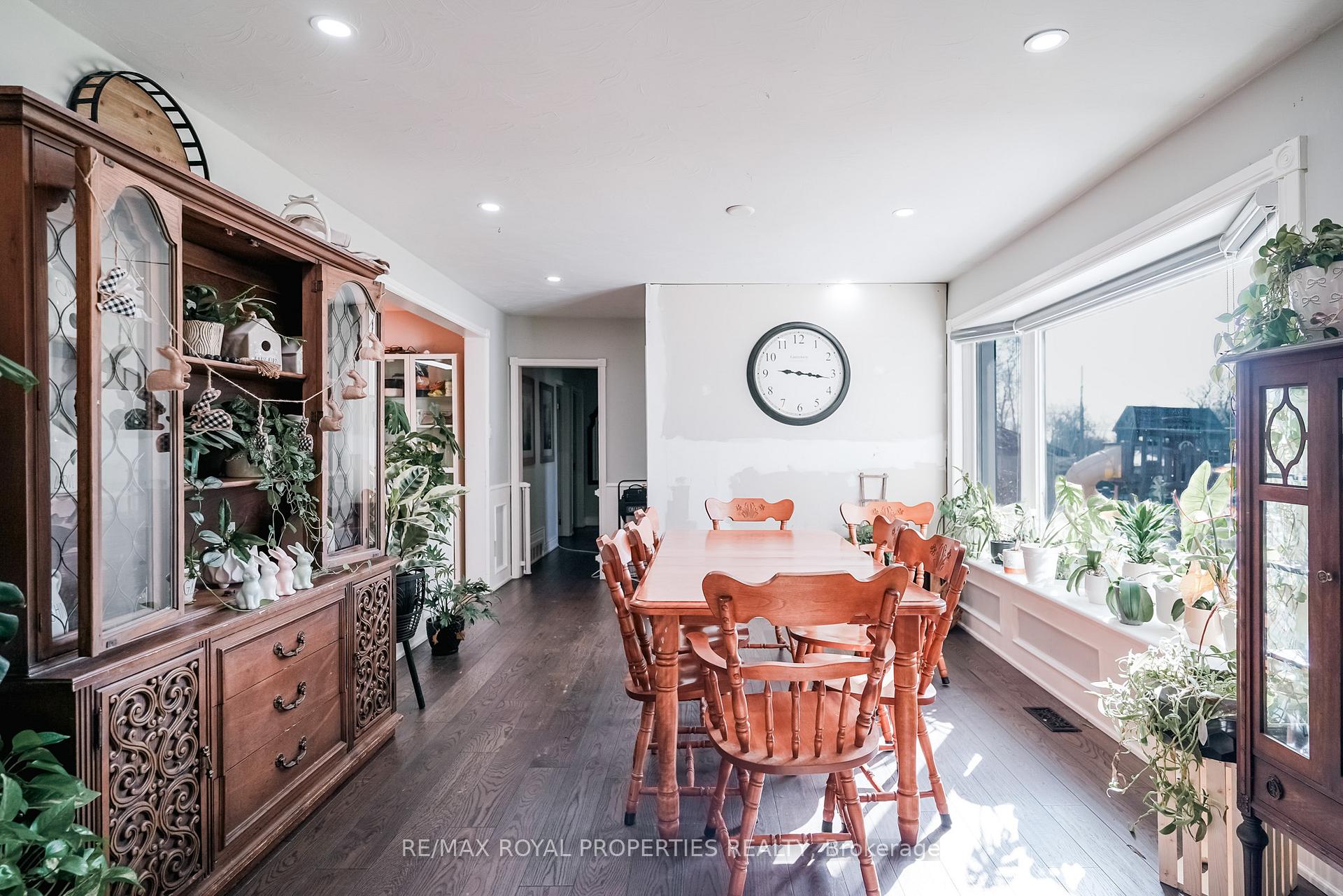 Photo 7 of 240 Davidson Street, Pickering, Rural Pickering — HOMEH