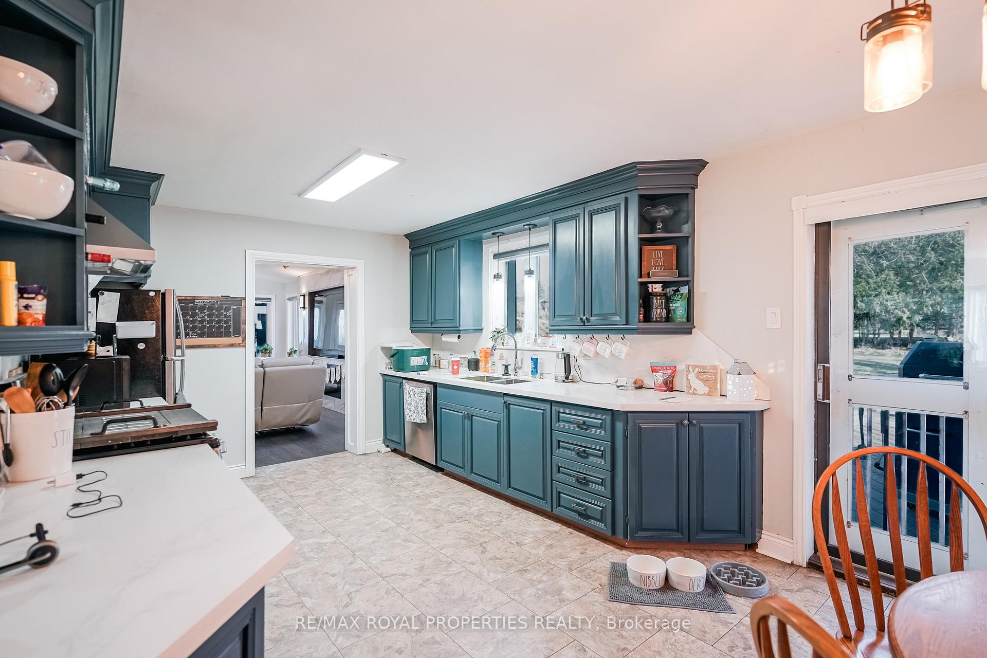 Photo 9 of 240 Davidson Street, Pickering, Rural Pickering — HOMEH