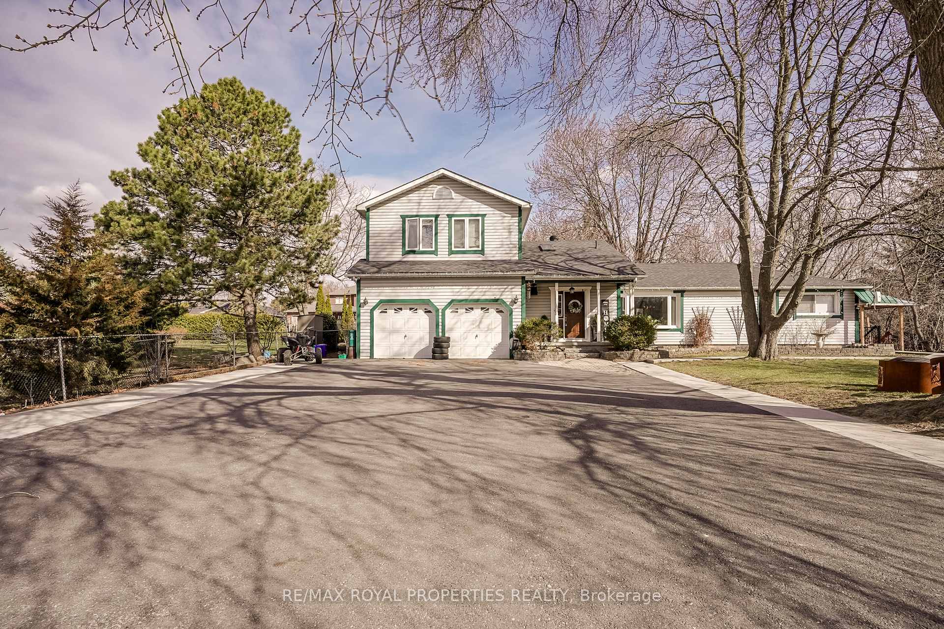 Photo 25 of 240 Davidson Street, Pickering, Rural Pickering — HOMEH