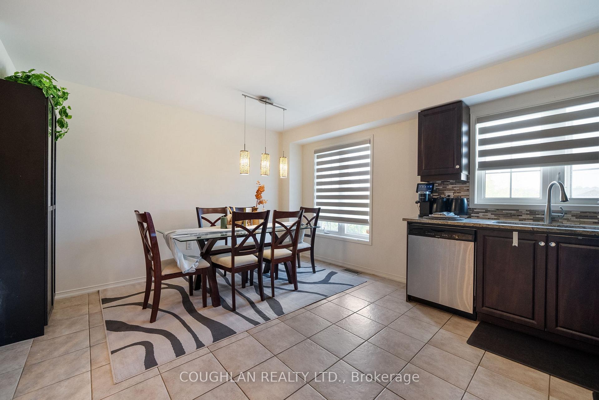 Photo 14 of 541 Rossland Road E, Ajax, Central East — HOMEH