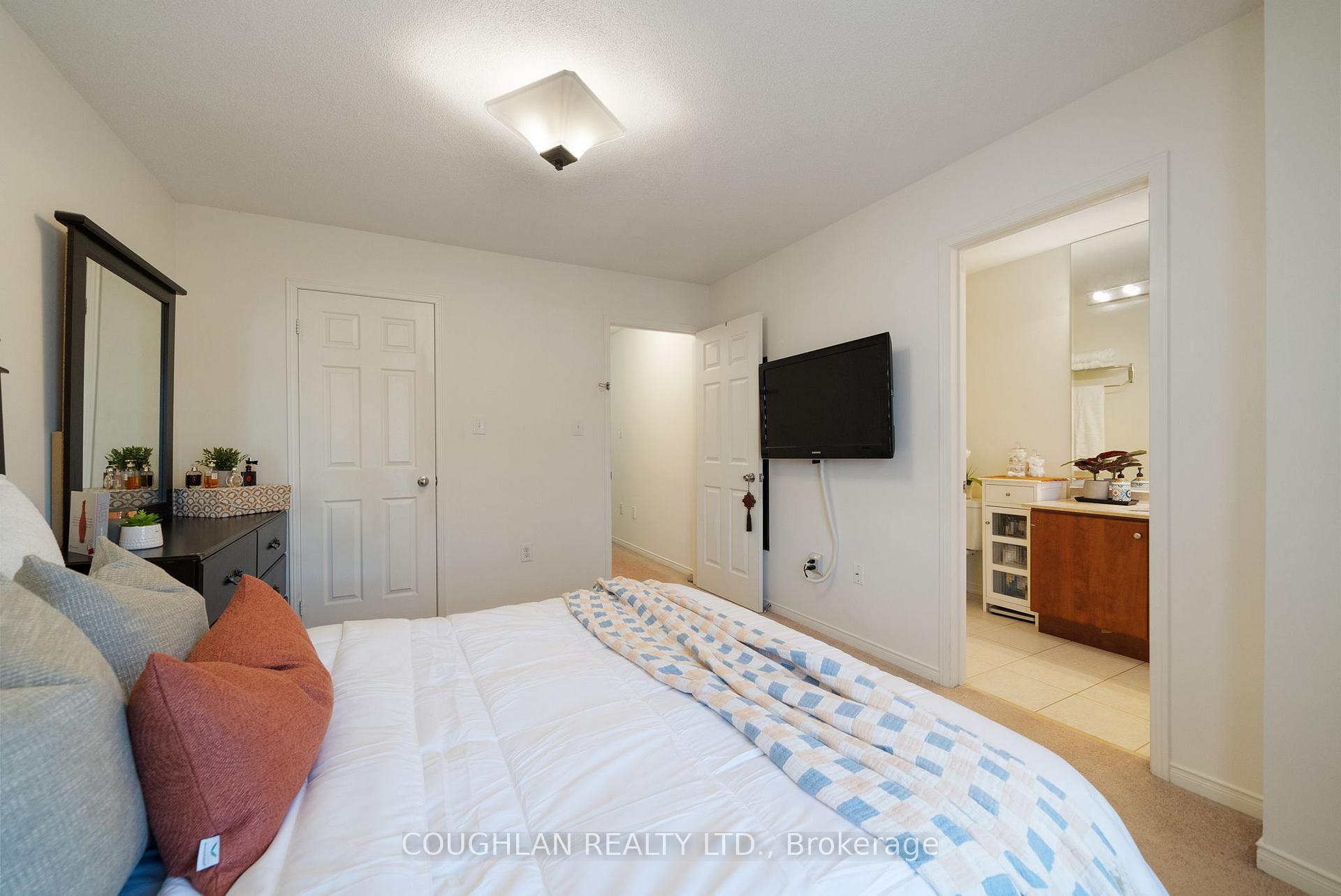Photo 20 of 541 Rossland Road E, Ajax, Central East — HOMEH