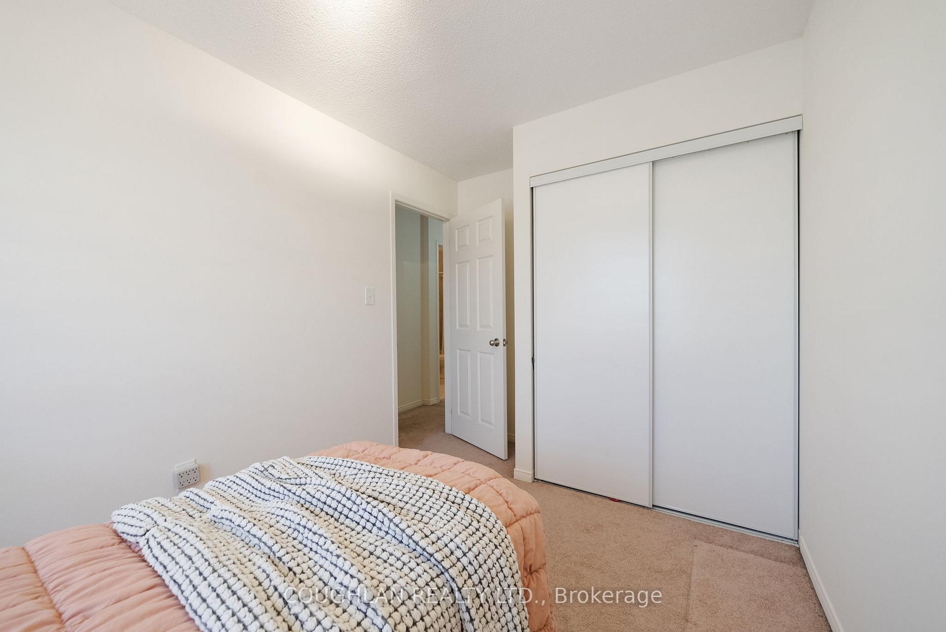 Photo 23 of 541 Rossland Road E, Ajax, Central East — HOMEH
