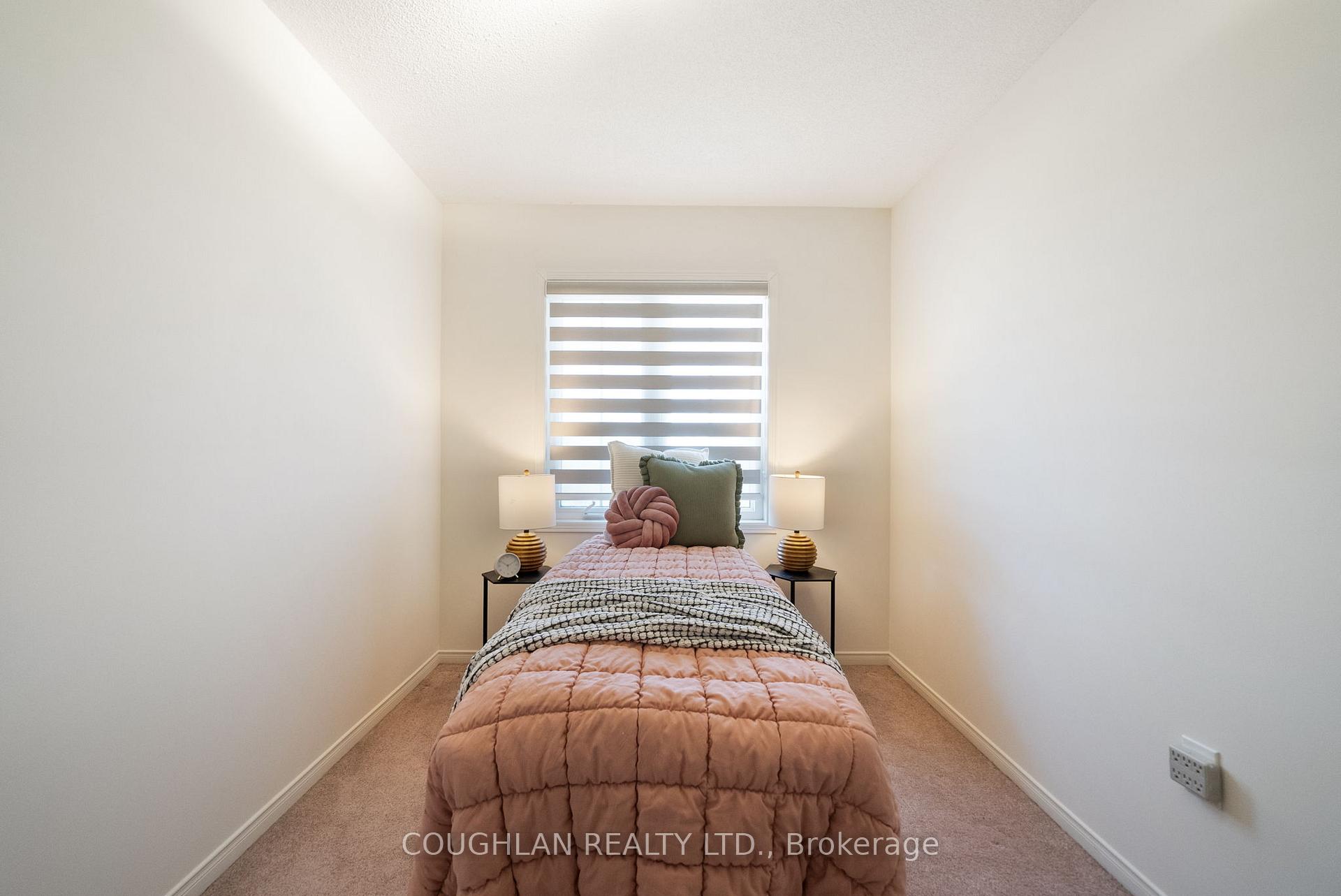 Photo 25 of 541 Rossland Road E, Ajax, Central East — HOMEH