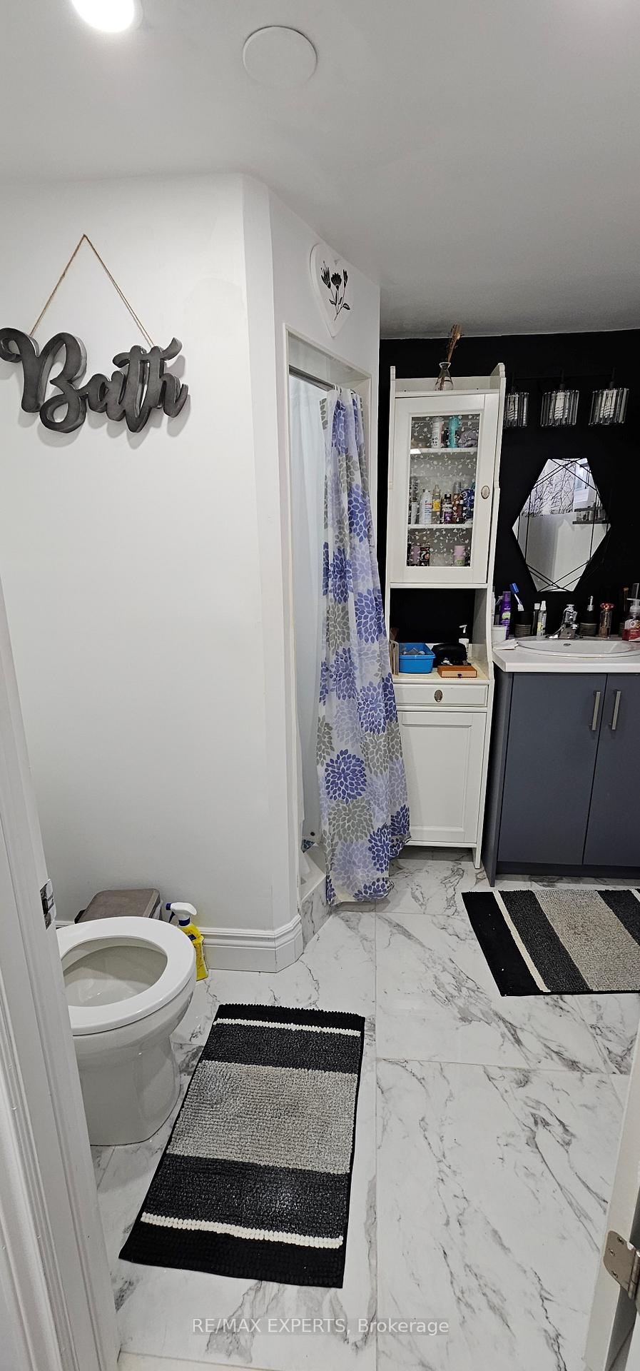 Photo 7 of 44 Marilyn Place, Vaughan, West Woodbridge — HOMEH