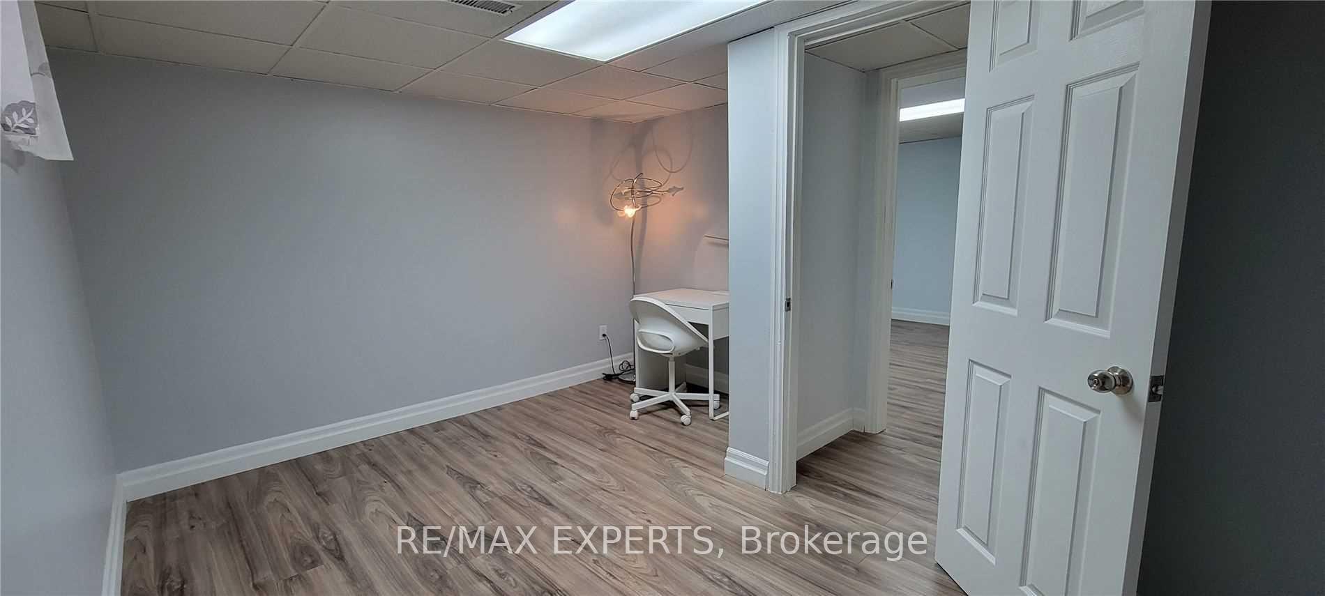 Photo 12 of 44 Marilyn Place, Vaughan, West Woodbridge — HOMEH