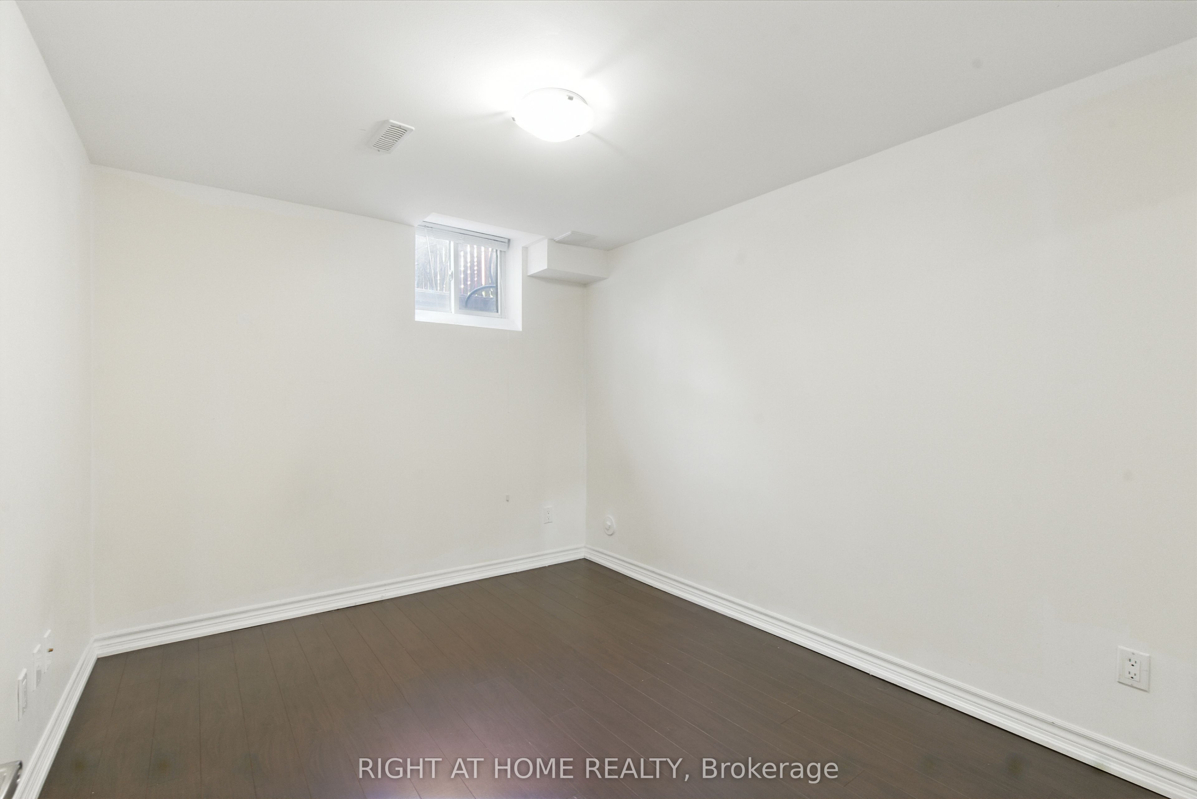 Photo 85 of 1233 Lamont Crescent, Milton, Clarke — HOMEH