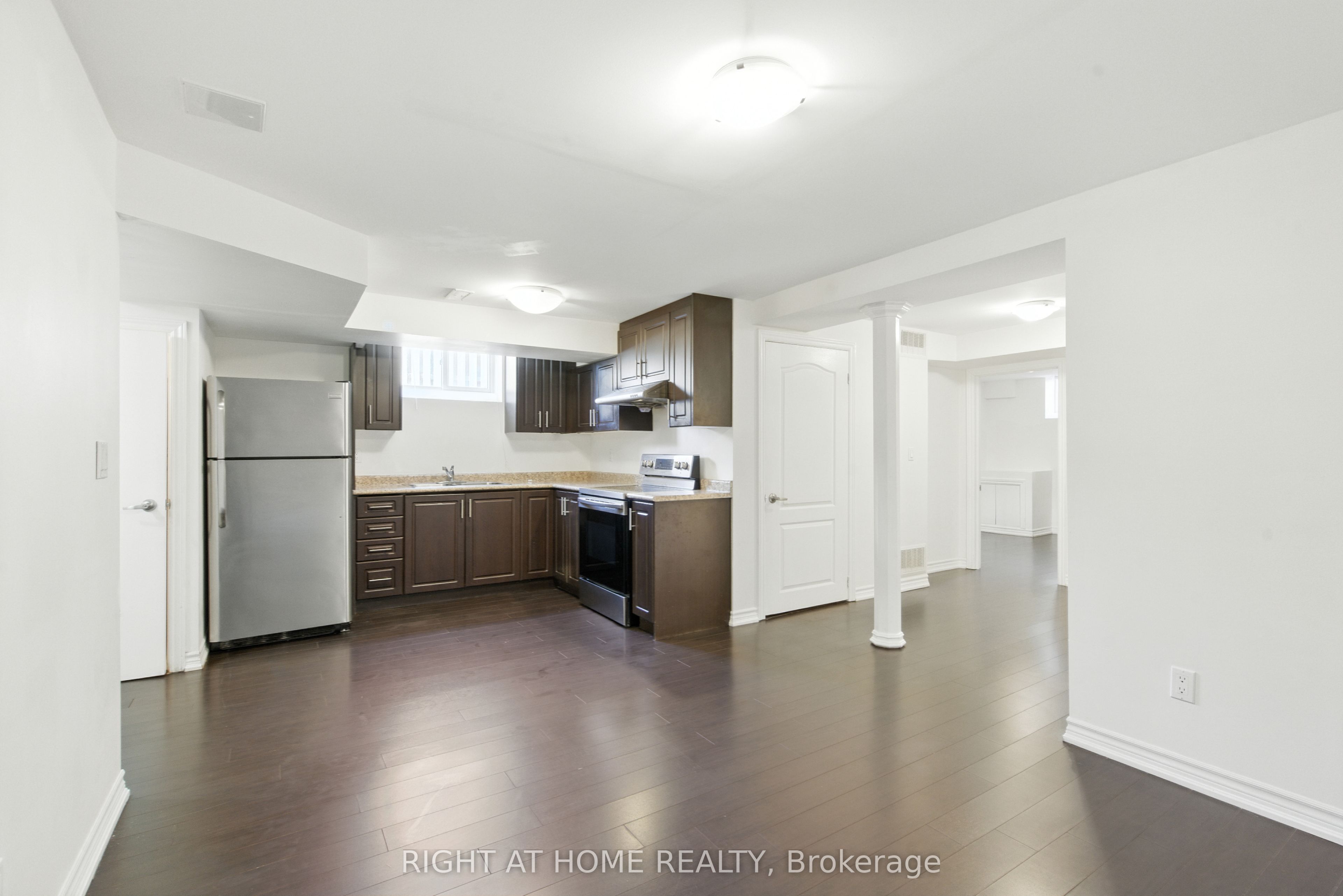 Photo 81 of 1233 Lamont Crescent, Milton, Clarke — HOMEH