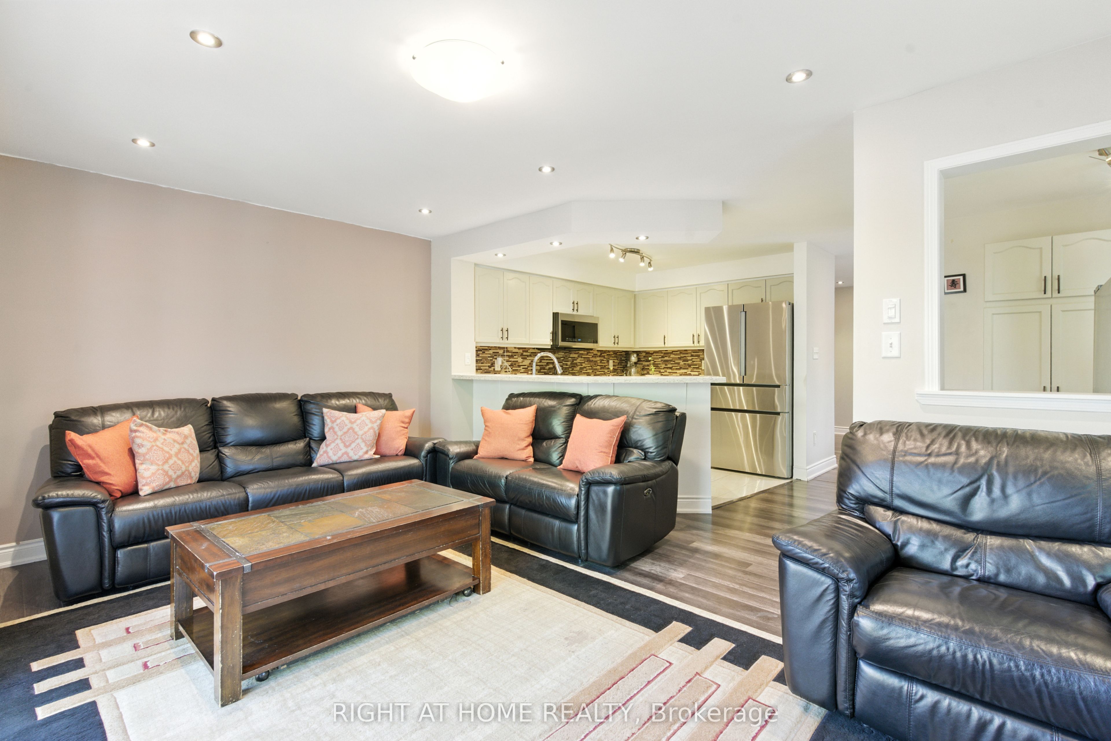 Photo 64 of 1233 Lamont Crescent, Milton, Clarke — HOMEH
