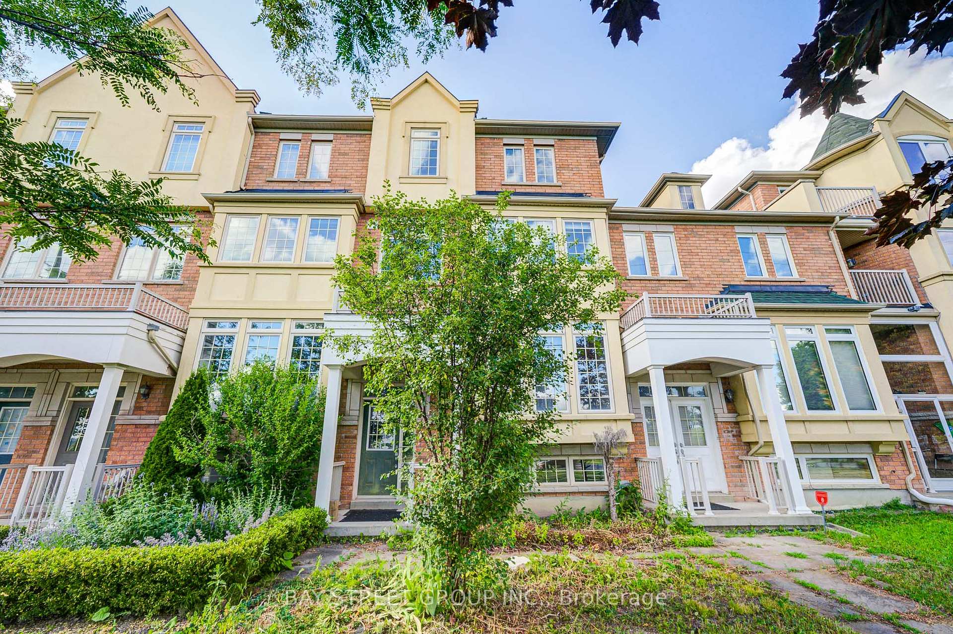 Photo 1 of 39 Zokol Drive, Aurora, Bayview Northeast — HOMEH