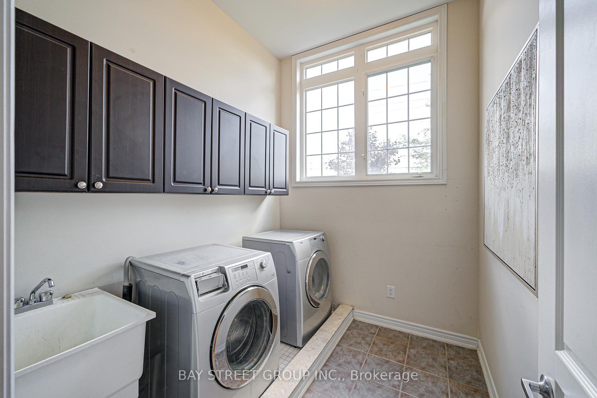 Photo 34 of 39 Zokol Drive, Aurora, Bayview Northeast — HOMEH