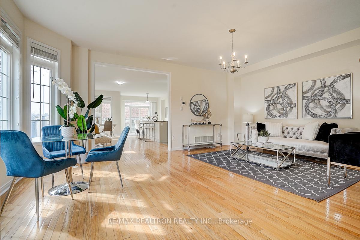 Photo 4 of 61 Warbler Avenue, Vaughan, Patterson — HOMEH