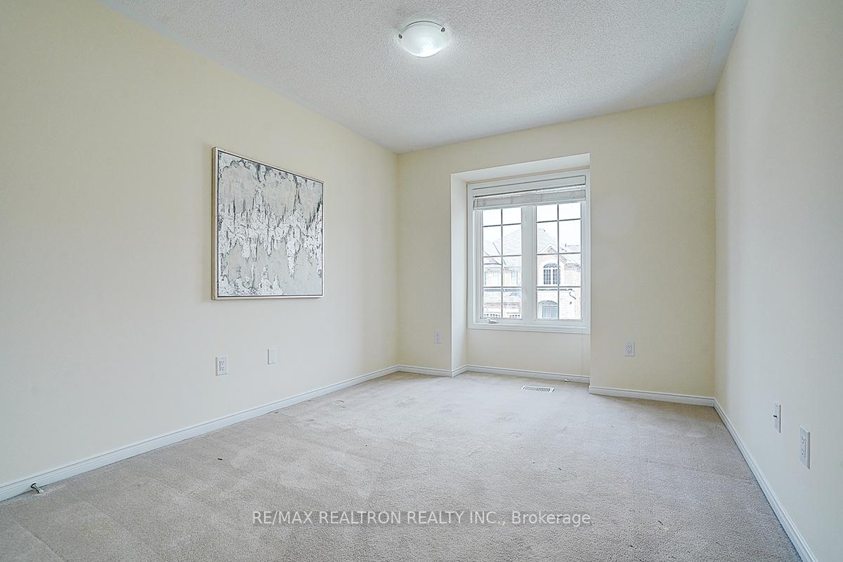 Photo 27 of 61 Warbler Avenue, Vaughan, Patterson — HOMEH