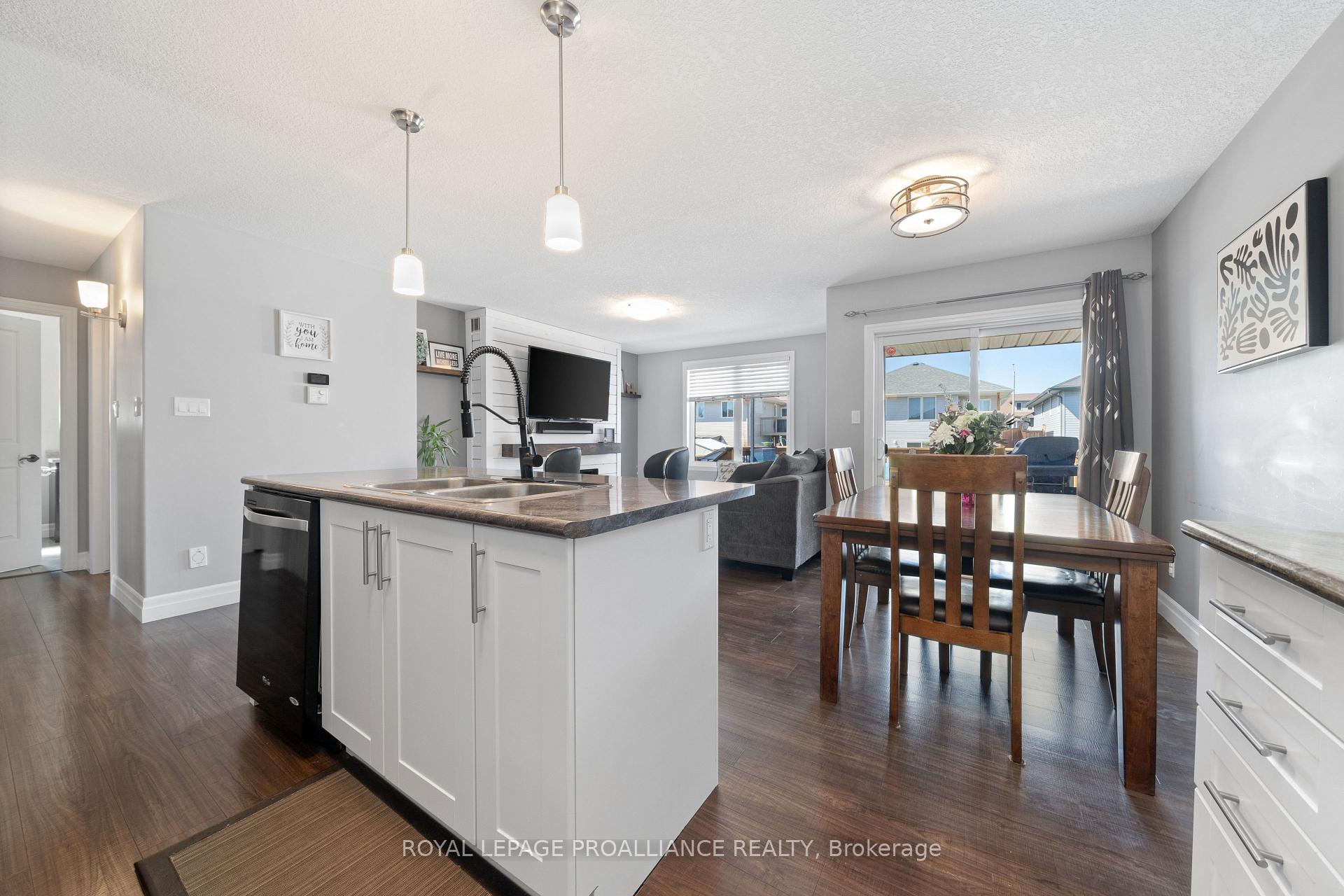 Photo 12 of 64 Cortland Crescent, Quinte West, Murray Ward — HOMEH