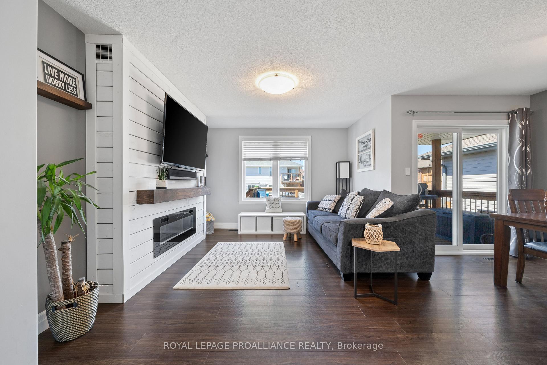 Photo 14 of 64 Cortland Crescent, Quinte West, Murray Ward — HOMEH