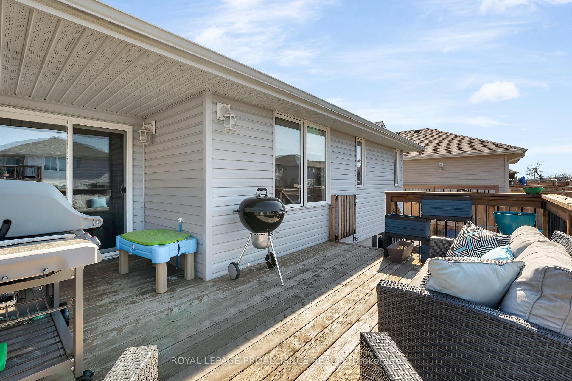 Photo 32 of 64 Cortland Crescent, Quinte West, Murray Ward — HOMEH