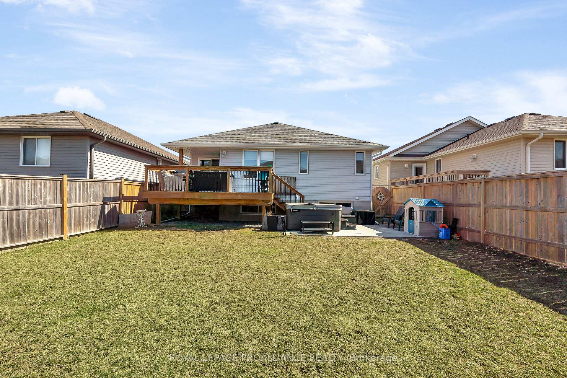 Photo 38 of 64 Cortland Crescent, Quinte West, Murray Ward — HOMEH