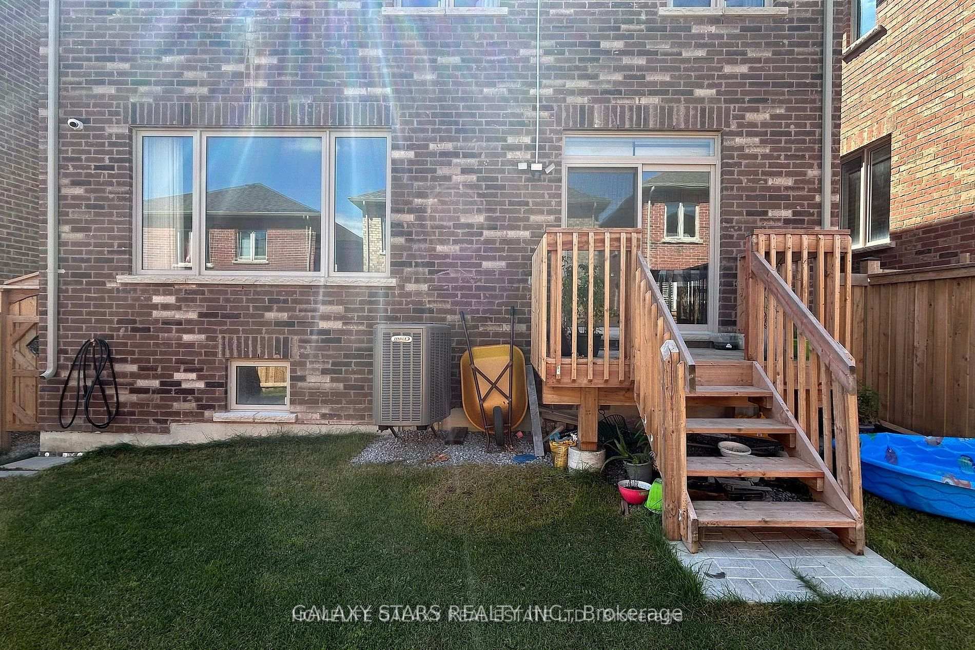 Photo 39 of 1186 Enchanted Crescent, Pickering, Rural Pickering — HOMEH