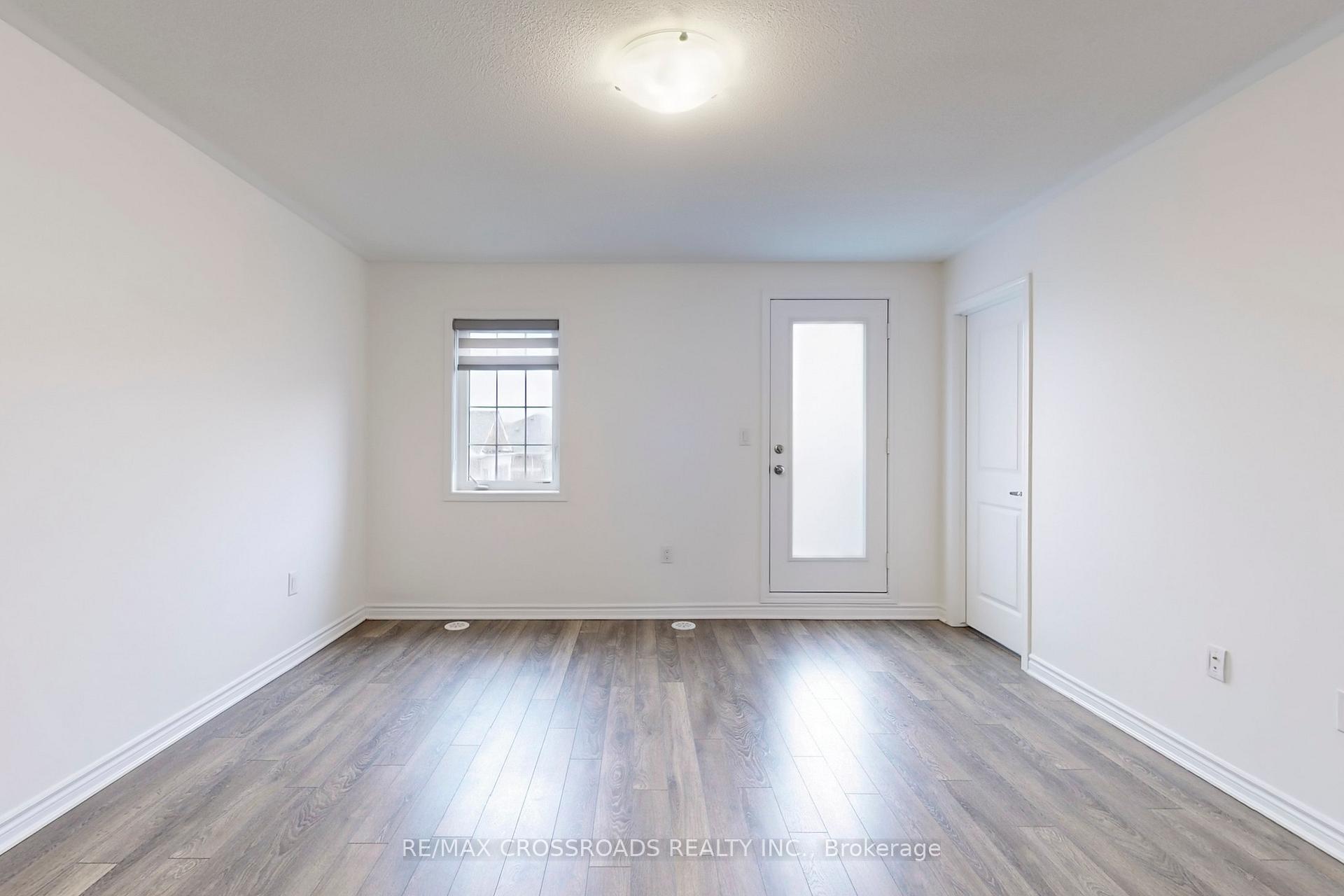 Photo 26 of 18 Fiesta Way, Whitby, Rural Whitby — HOMEH
