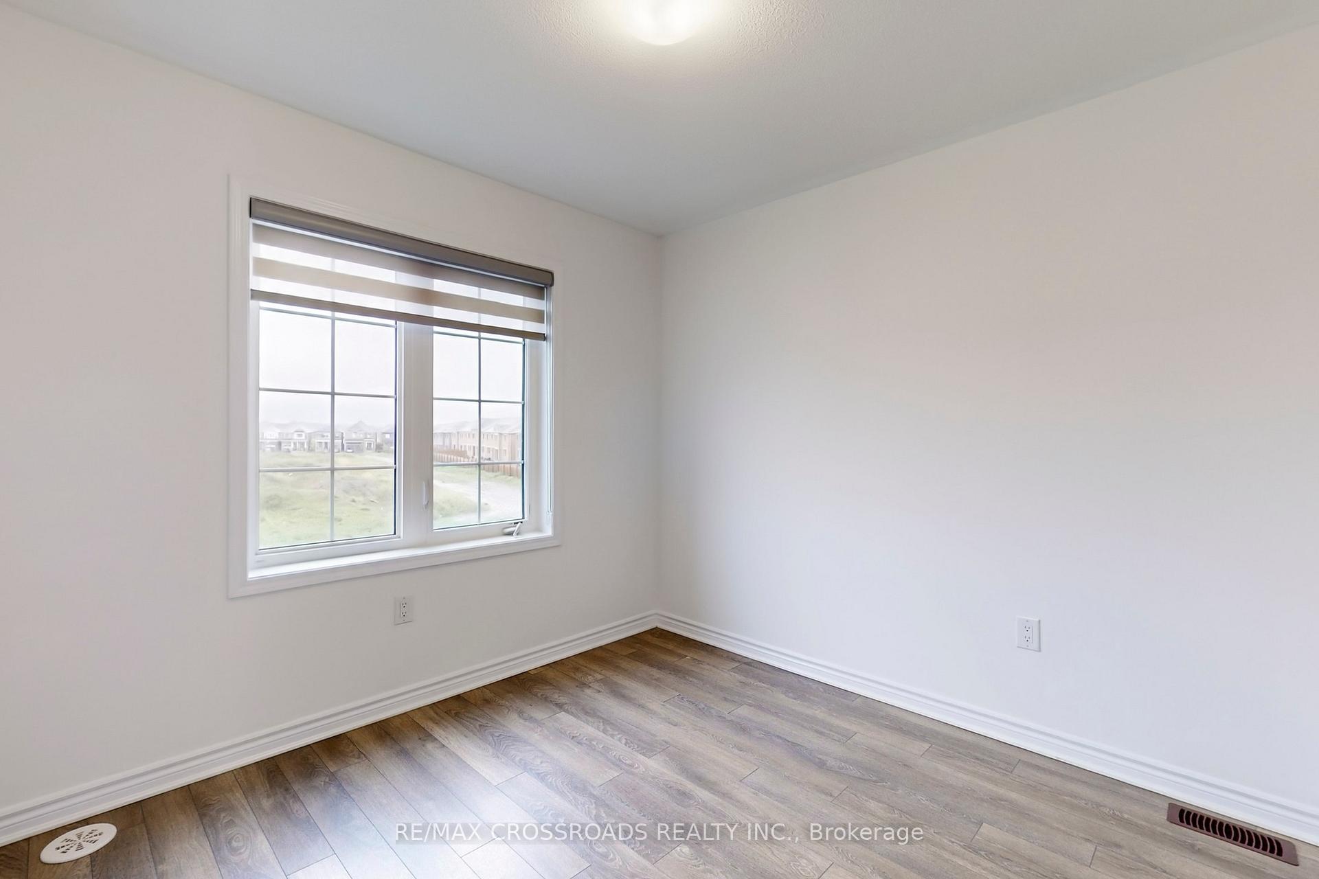 Photo 28 of 18 Fiesta Way, Whitby, Rural Whitby — HOMEH