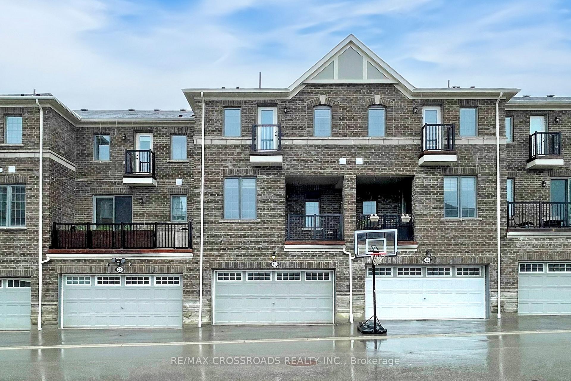 Photo 35 of 18 Fiesta Way, Whitby, Rural Whitby — HOMEH
