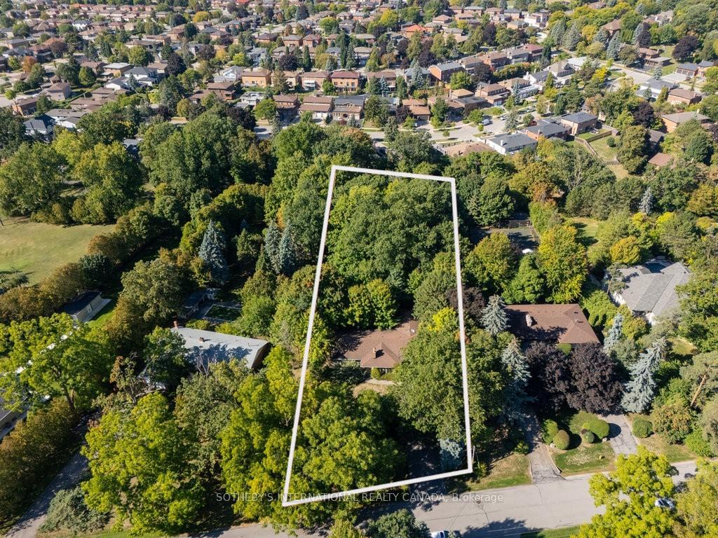 Photo 1 of 146 Sylvadene Parkway, Vaughan, East Woodbridge — HOMEH