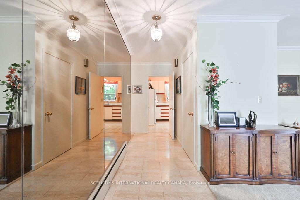 Photo 23 of 146 Sylvadene Parkway, Vaughan, East Woodbridge — HOMEH
