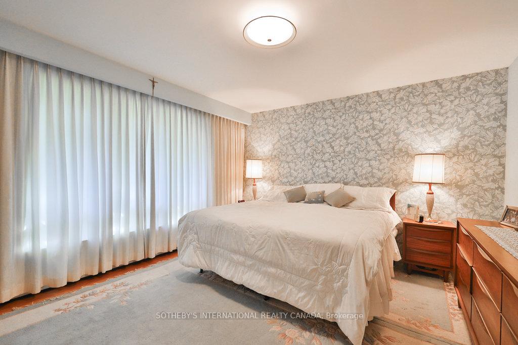 Photo 24 of 146 Sylvadene Parkway, Vaughan, East Woodbridge — HOMEH
