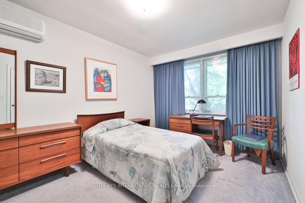 Photo 26 of 146 Sylvadene Parkway, Vaughan, East Woodbridge — HOMEH
