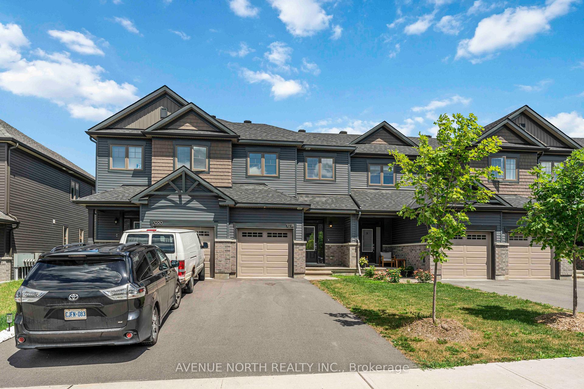 Photo 3 of 1018 Kijik Crescent, Ottawa, Blossom Park/Kemp Park/Findlay Creek — HOMEH