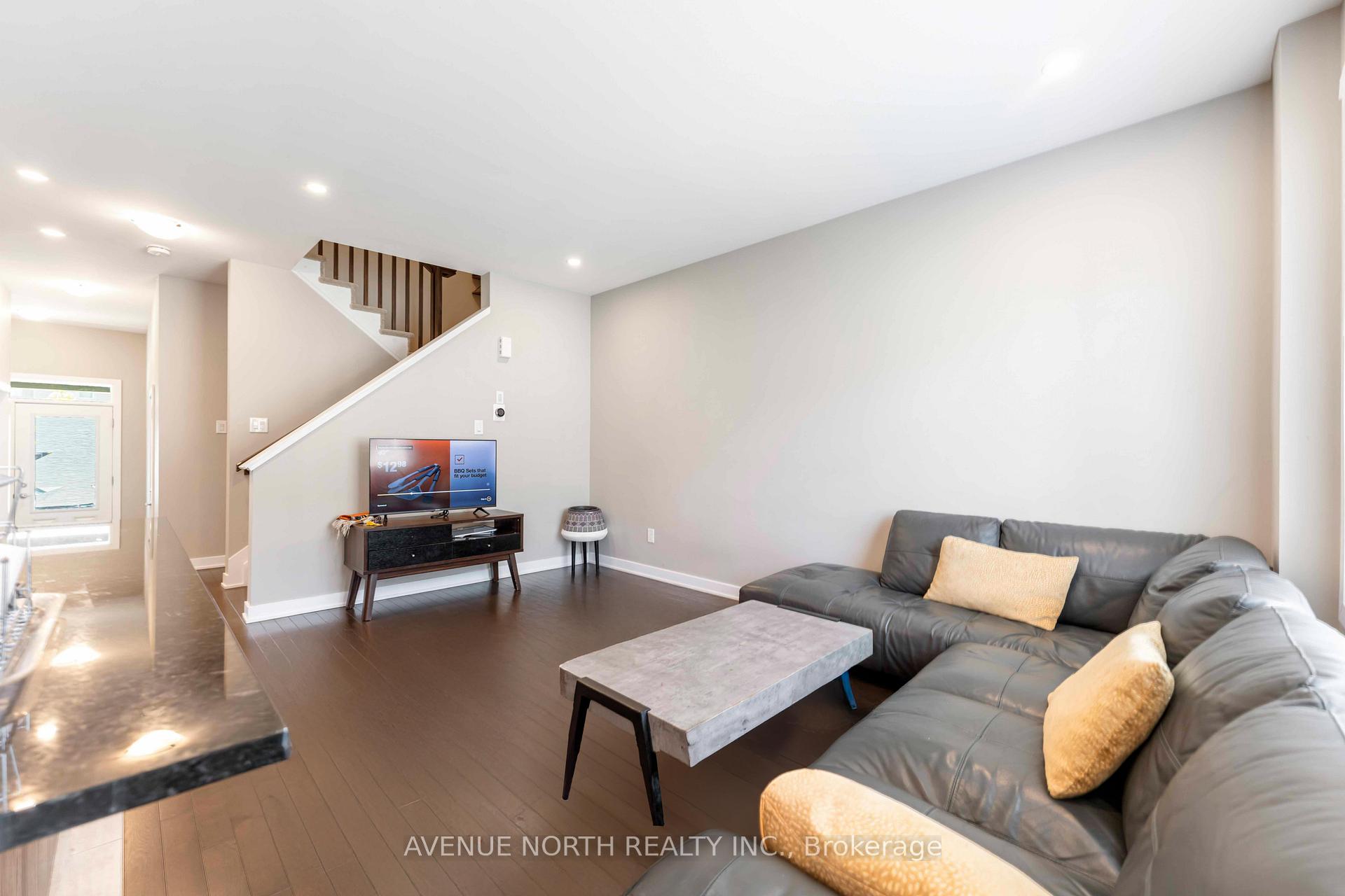 Photo 14 of 1018 Kijik Crescent, Ottawa, Blossom Park/Kemp Park/Findlay Creek — HOMEH