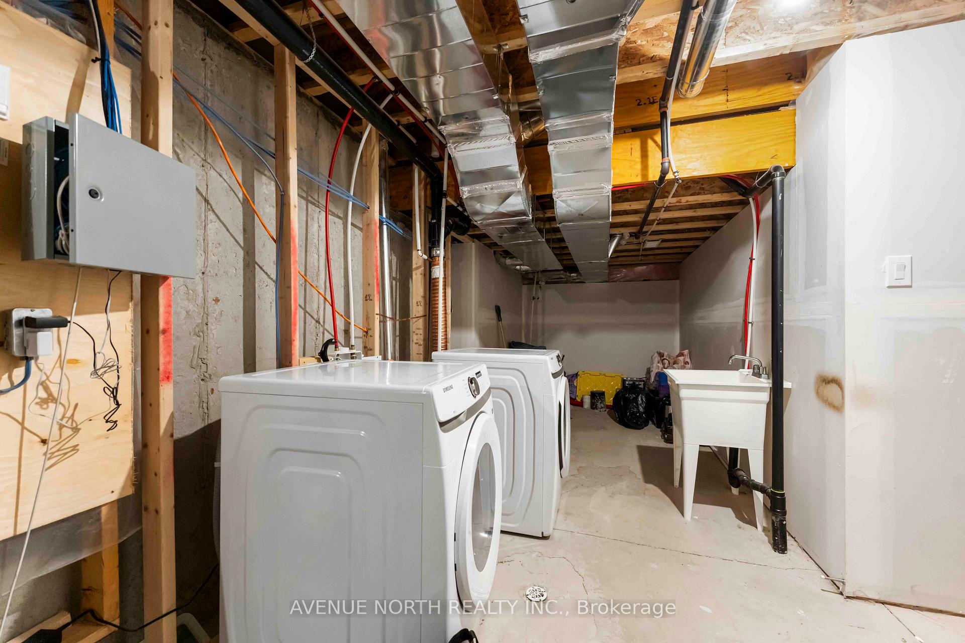 Photo 27 of 1018 Kijik Crescent, Ottawa, Blossom Park/Kemp Park/Findlay Creek — HOMEH