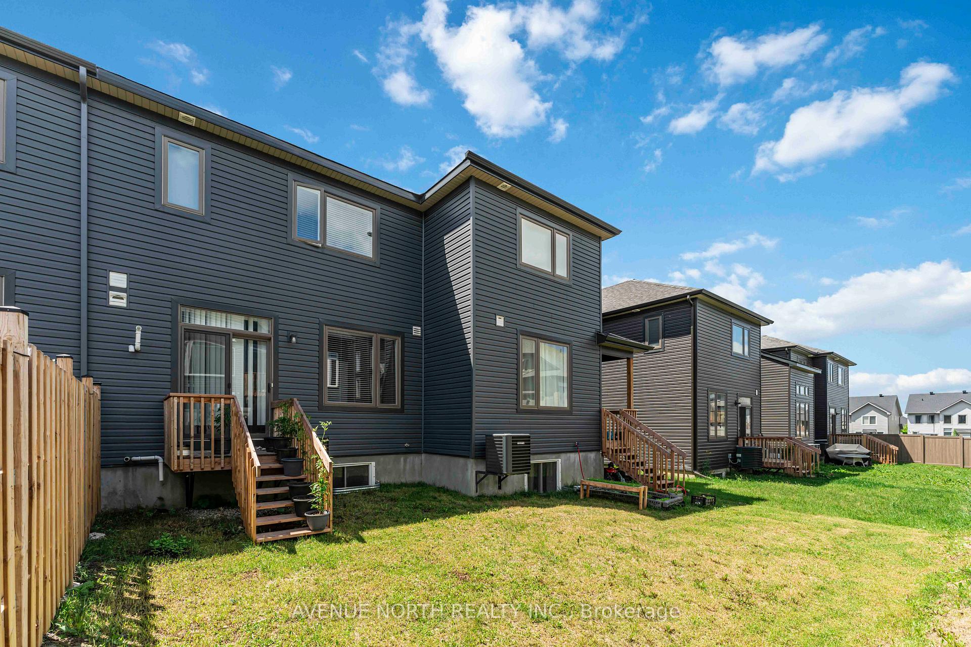 Photo 30 of 1018 Kijik Crescent, Ottawa, Blossom Park/Kemp Park/Findlay Creek — HOMEH