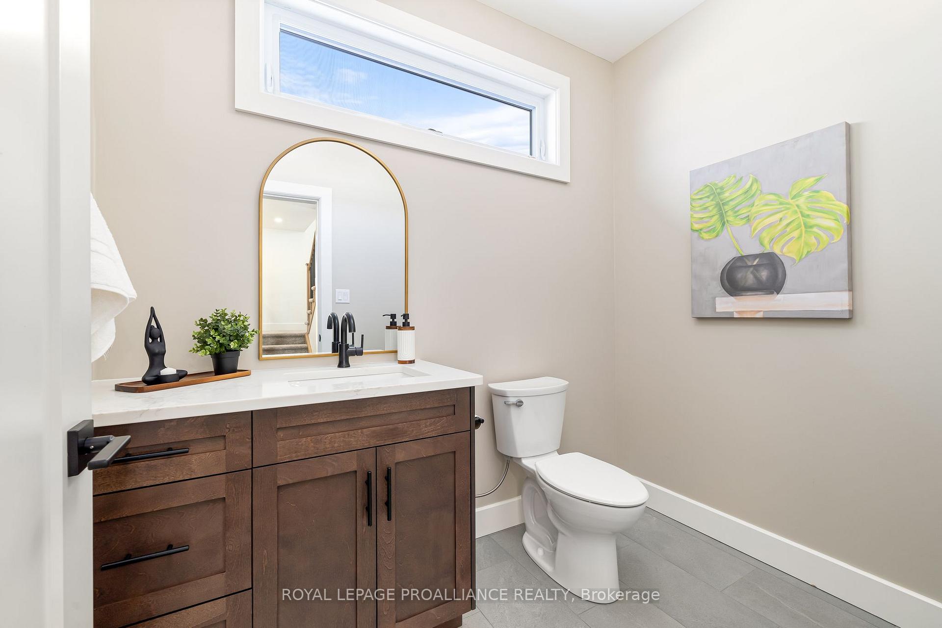 Photo 5 of 43 Fraser Drive, Quinte West, Sidney Ward — HOMEH